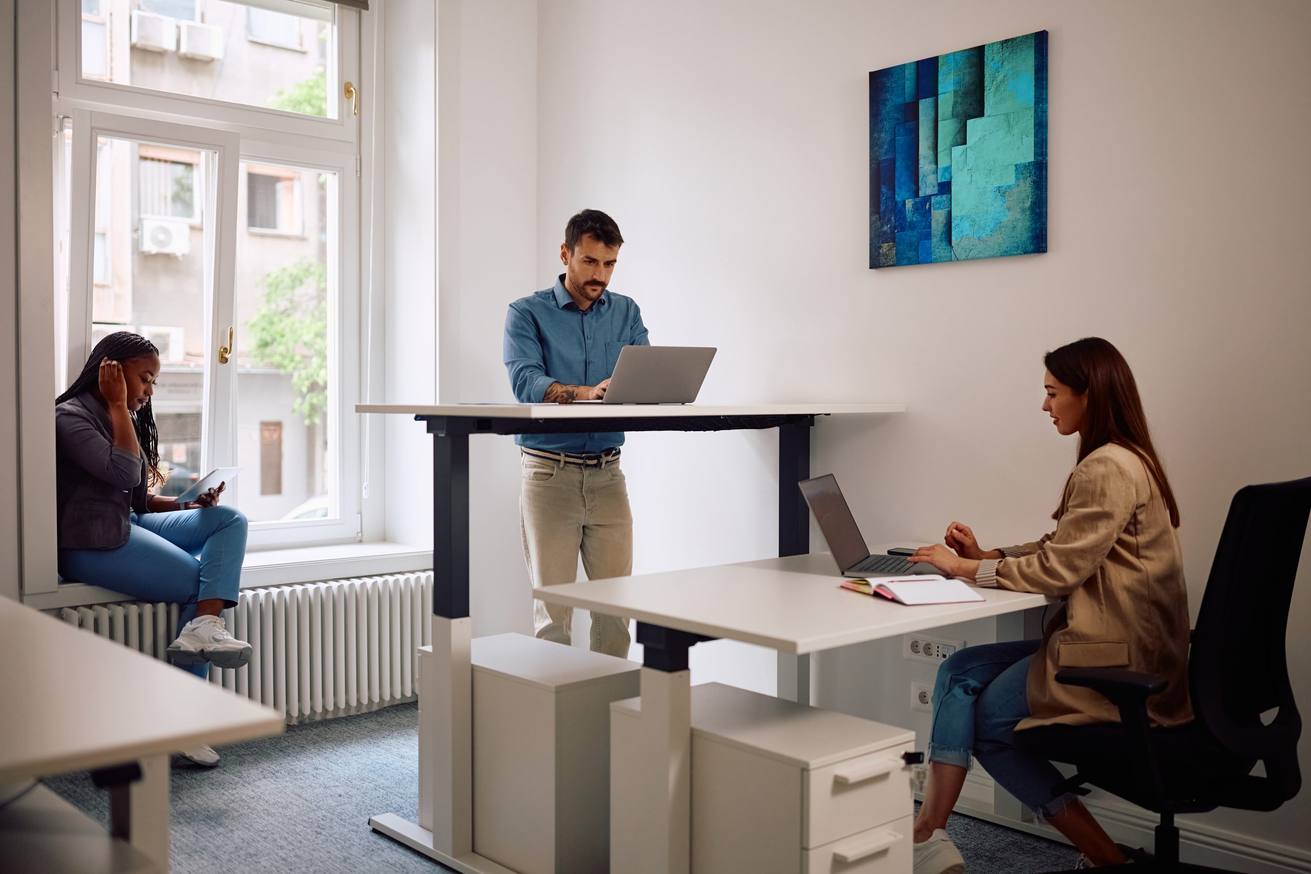 ergonomic modern office desks with cable management